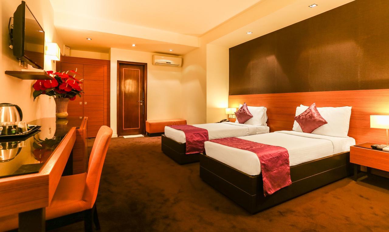 Hotel Treebo Trend Wilson Garden Bangalore Esterno foto