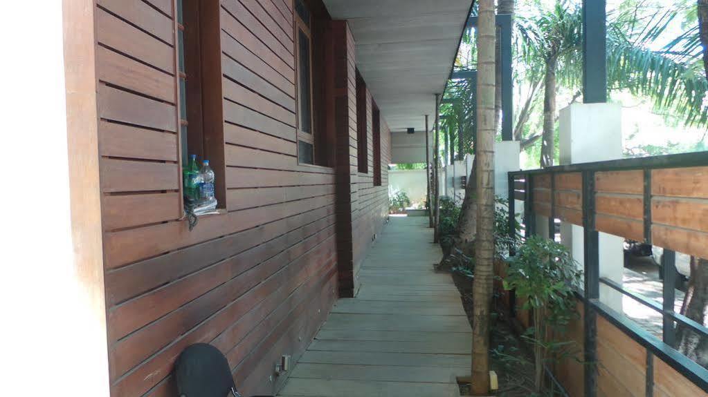 Hotel Treebo Trend Wilson Garden Bangalore Esterno foto